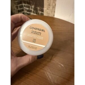 COVERGIRL Cover Girl TruBlend Minerals Loose Mineral Powder .63z Color 200 Light